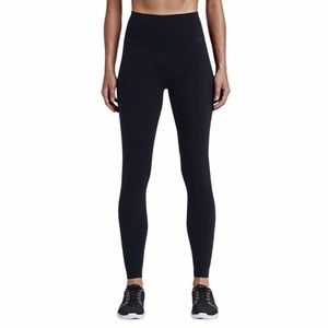 🖤Nike 2.0 Legendary Leggings